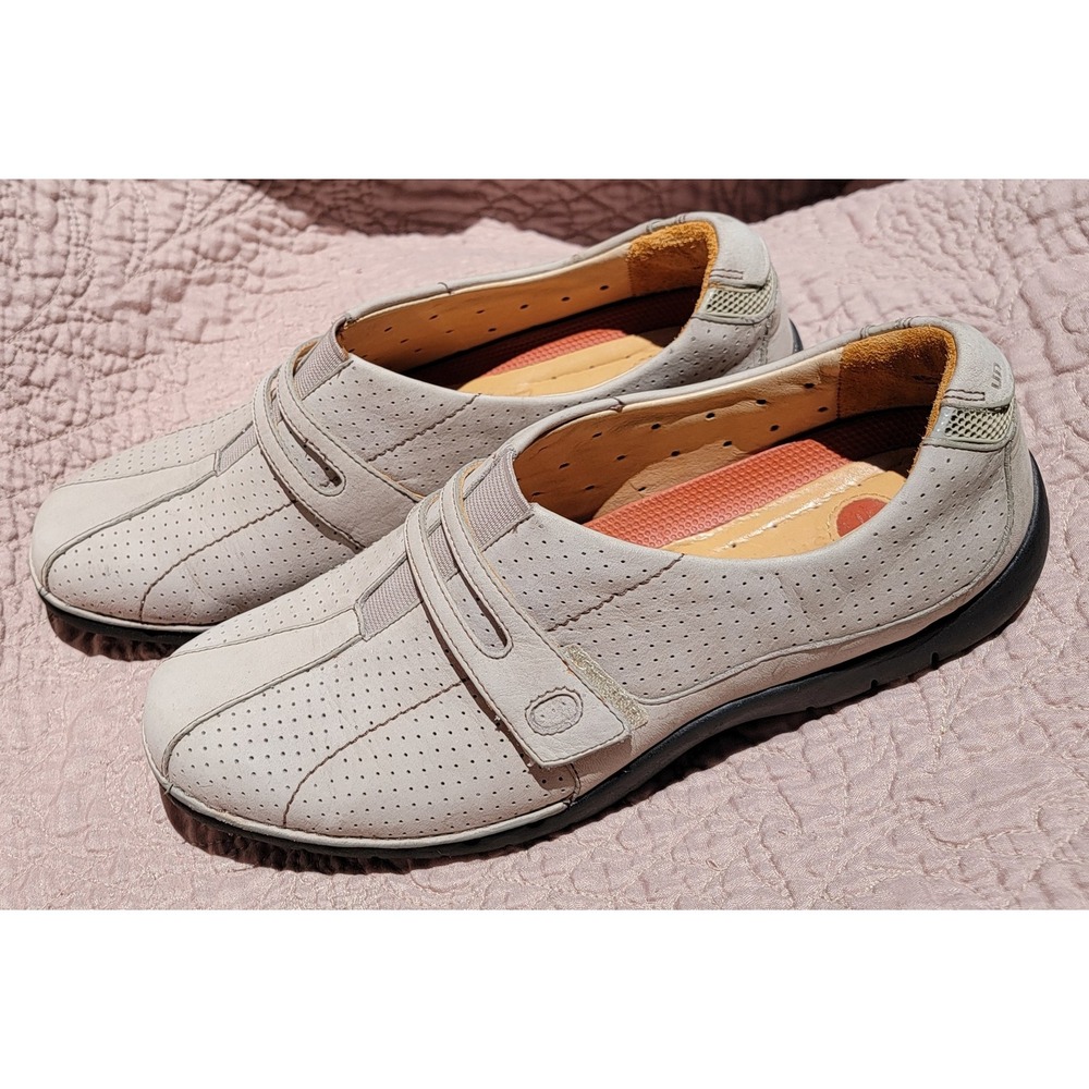 Clarks Unstructured Un Adorn Cream Leather Slip On Comfort Loafers Womens 7W